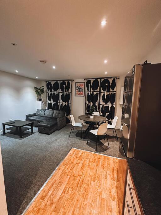 Modern 2 Bedroom Flat In Balham * Londres